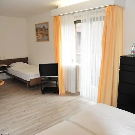 Alexander 3*