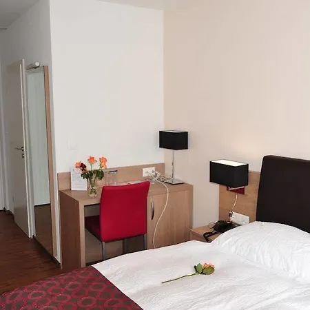 Alexander 3* Basel