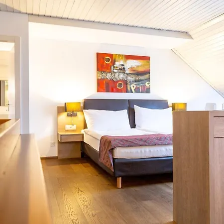 Alexander Hotel 3*