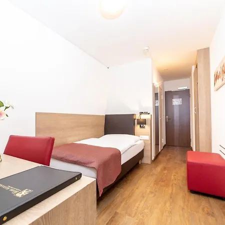 Hotel Alexander 3*