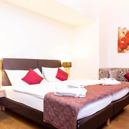 Budget Alexander Hotel